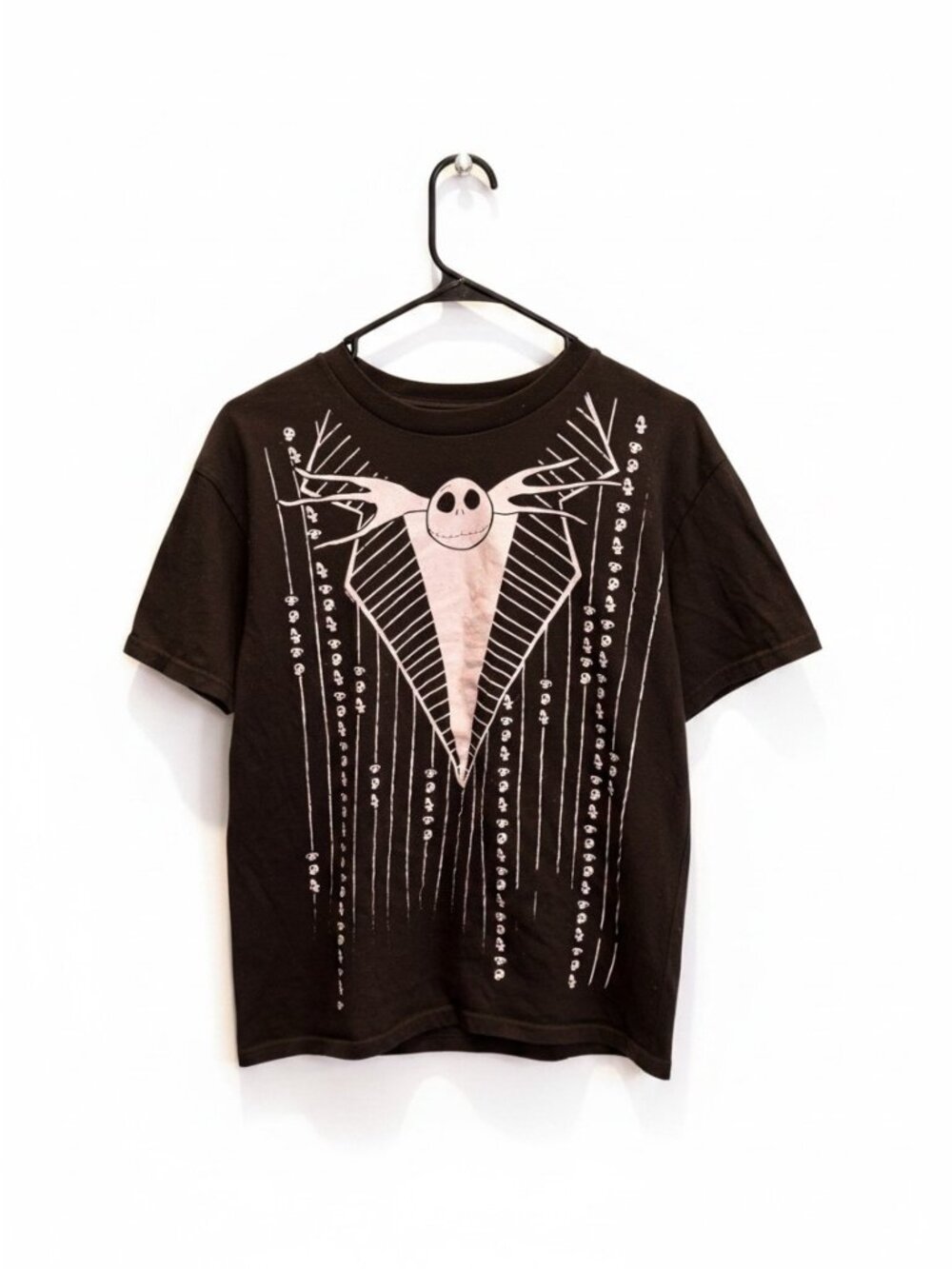 Tee Styled Jack Skellington Graphic T-Shirt – Size M